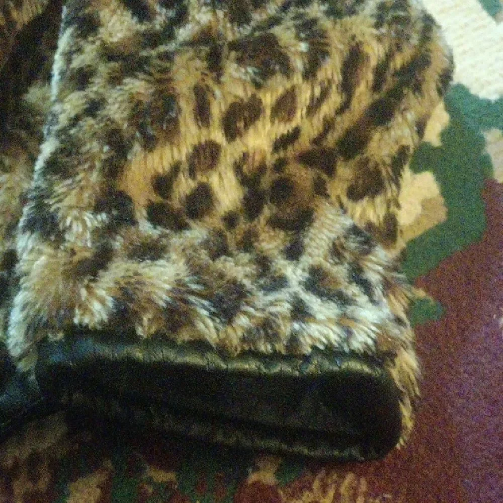 🤠Copper Key Reversible Leopard Print/Faux Fur Jacket  Plush Girls 7/8